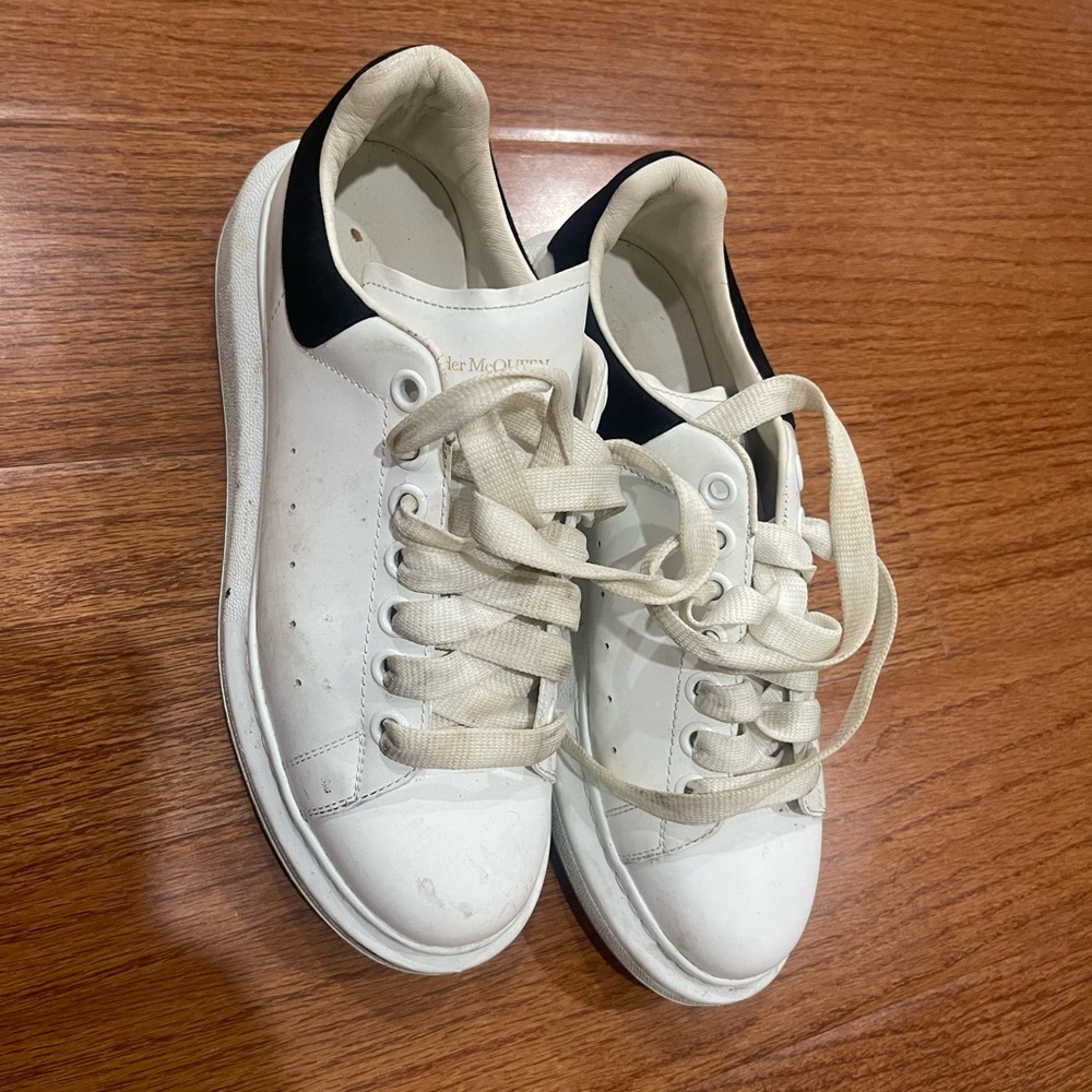 Alexander McQueen White and Black Leather Sneakers